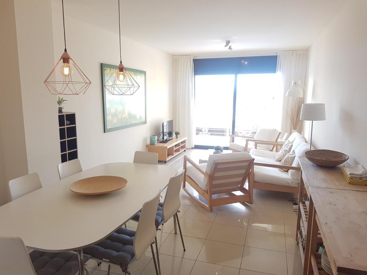 Beautiful Apartment 75M2 With View At The Beach, Pool, Parking Roses Exterior foto