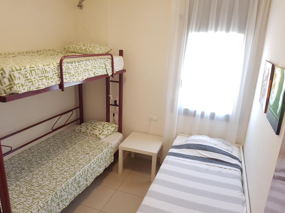 Beautiful Apartment 75M2 With View At The Beach, Pool, Parking Roses Exterior foto
