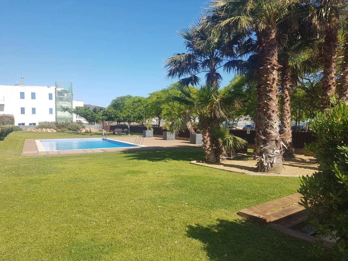 Beautiful Apartment 75M2 With View At The Beach, Pool, Parking Roses Exterior foto